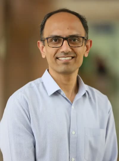 Portrait of Prof. Sarang Deo